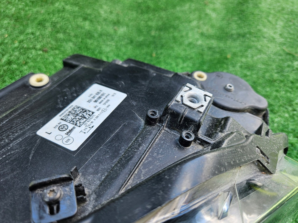 Frontscheinwerfer VW Polo 2G1941035H Halogen Links Scheinwerfer Headlight