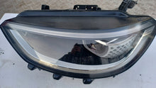 Laden Sie das Bild in den Galerie-Viewer, Frontscheinwerfer VW Id.3 10B941035A LED Links Scheinwerfer Headlight