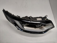 Laden Sie das Bild in den Galerie-Viewer, Frontscheinwerfer Land Rover I Discovery V MY42-13W029-HA Full LED Rechts SCH5100869248xe
