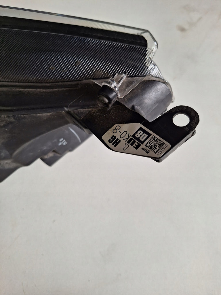 Frontscheinwerfer Toyota Yaris EUK0-8 Full LED Links Scheinwerfer Headlight SCH7877435138dv