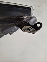 Load image into Gallery viewer, Frontscheinwerfer Toyota Yaris EUK0-8 Full LED Links Scheinwerfer Headlight SCH7877435138dv