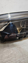 Laden Sie das Bild in den Galerie-Viewer, Frontscheinwerfer VW Passat 3J1941005 LED Links Scheinwerfer Headlight SCH9072109294ze