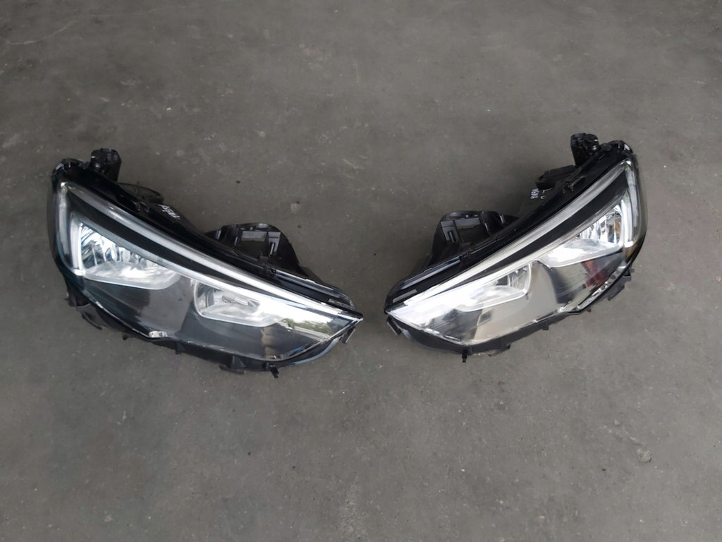 Frontscheinwerfer Opel Insignia B Ein Stück (Rechts oder Links) Headlight