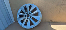Laden Sie das Bild in den Galerie-Viewer, 1x Alufelge 16 Zoll 6.0" 5x100 38ET 657601025AJ Skoda Scala Rim Wheel FEL9937962180ad