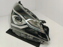 Laden Sie das Bild in den Galerie-Viewer, Frontscheinwerfer Toyota Yaris OD-197 OD-199 LED Rechts Scheinwerfer Headlight