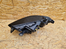 Load image into Gallery viewer, Frontscheinwerfer VW 10B941006C Rechts Scheinwerfer Headlight SCH9685946024ur