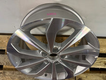 Load image into Gallery viewer, 1x Alufelge 17 Zoll 7.0" 5x112 2GA0601025AG VW T-Roc I Rim Wheel FEL9773429873zj