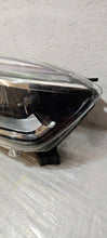 Laden Sie das Bild in den Galerie-Viewer, Frontscheinwerfer Renault Captur I 260107244R LED Rechts Scheinwerfer Headlight SCH4731756427uv