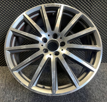 Load image into Gallery viewer, 1x Alufelge 20 Zoll 8.0" 5x112 48ET A2474011600 Mercedes-Benz Glb Gla Amg FEL5794916400ro