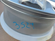 Load image into Gallery viewer, 1x Alufelge 17 Zoll 7.0" 5x114.3 37ET 124R-001522 Renault Rim Wheel FEL2625484255ac
