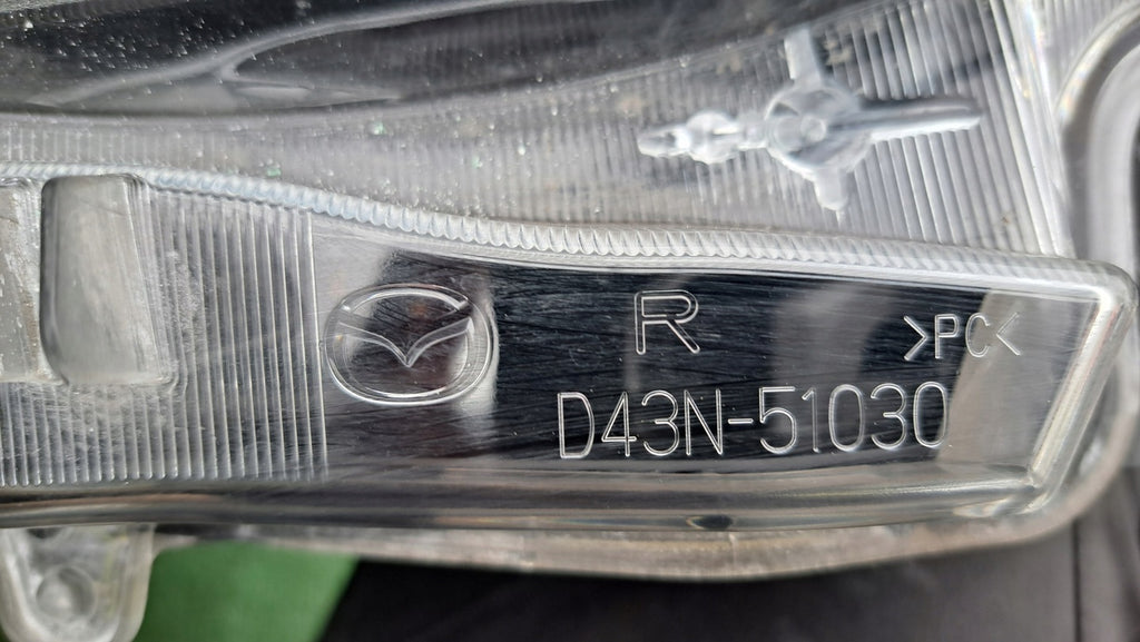 Frontscheinwerfer Mazda 2 D43N-51030 LED Rechts Scheinwerfer Headlight