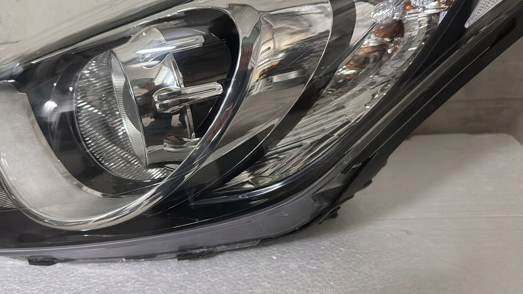 Frontscheinwerfer Hyundai I30 Links Scheinwerfer Headlight SCH2387142262cb