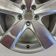 Laden Sie das Bild in den Galerie-Viewer, 1x Alufelge 17 Zoll 6.5" 5x112 33ET 5N0601025L VW Tiguan Passat B8 Sharan Touran FEL2777674712kn