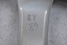 Laden Sie das Bild in den Galerie-Viewer, 1x Alufelge 15 Zoll 7.0" 5x114.3 42ET Glanz Silber 620CG3 6200G3 Kia Niro Cx-3 FEL8378732499fj