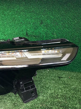 Laden Sie das Bild in den Galerie-Viewer, Frontscheinwerfer Alfa Romeo 50572573 LB7262772627 Links Scheinwerfer Headlight SCH7341396928gl