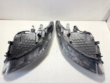 Load image into Gallery viewer, Frontscheinwerfer Renault Megane III 260605817 Ein Stück (Rechts oder Links) SCH6850811228et