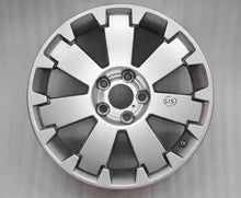 Laden Sie das Bild in den Galerie-Viewer, 1x Alufelge 17 Zoll 7.0&quot; 5x110 47ET Glanz Silber Opel Signum Zafira B Vectra C