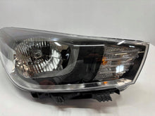 Laden Sie das Bild in den Galerie-Viewer, Frontscheinwerfer Kia Rio IV 92102H8PMI Rechts Scheinwerfer Headlight SCH4087201112fv