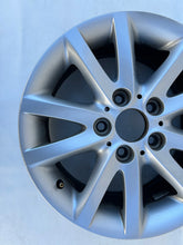 Load image into Gallery viewer, 1x Alufelge 16 Zoll 7.0" 5x120 47ET Glanz 6762299 BMW 3 Rim Wheel FEL2262313102ig