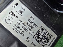 Load image into Gallery viewer, Frontscheinwerfer Seat Tarraco 5FJ941008J Full LED Rechts Scheinwerfer Headlight