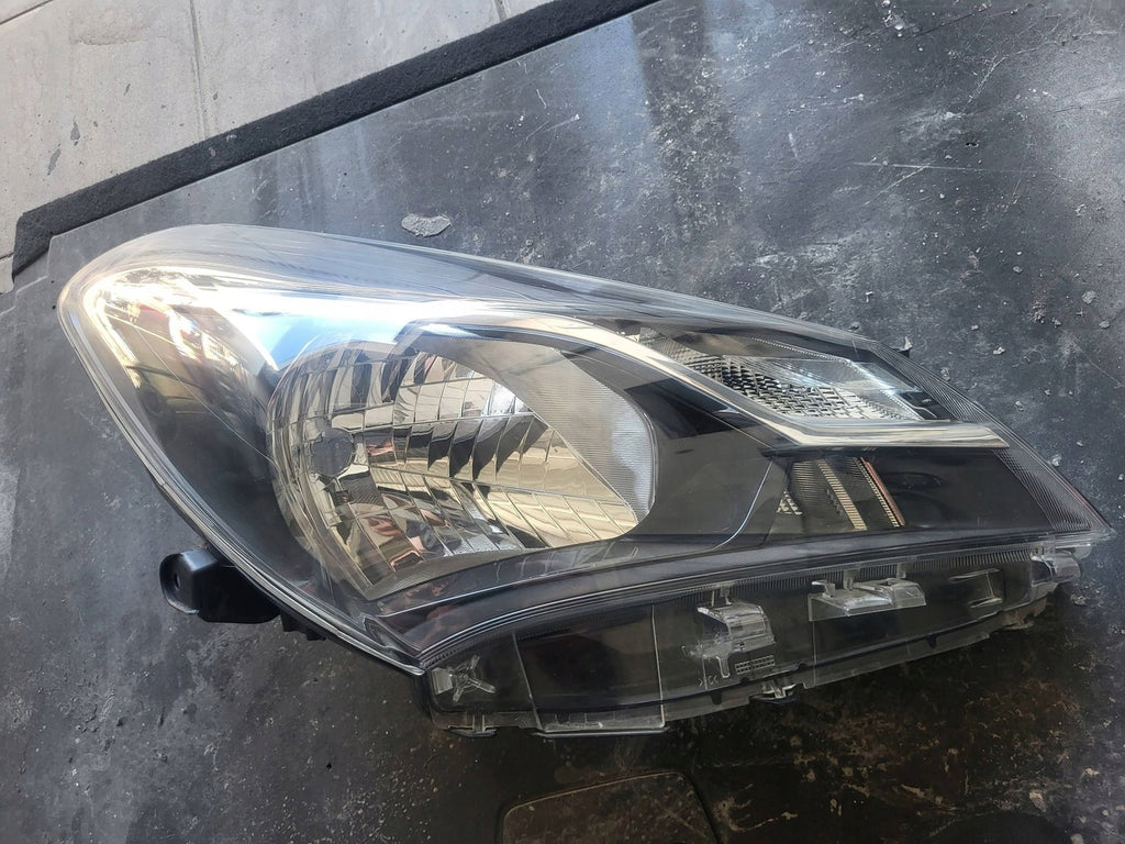 Frontscheinwerfer Toyota Yaris Vorderseite Scheinwerfer Headlight