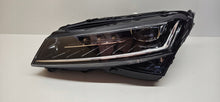 Laden Sie das Bild in den Galerie-Viewer, Frontscheinwerfer Skoda Superb III 3V1941015E LED Links Scheinwerfer Headlight SCH2844509886zk