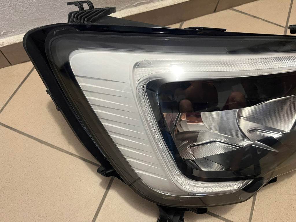 Frontscheinwerfer Renault Master 260105567R Rechts Scheinwerfer Headlight