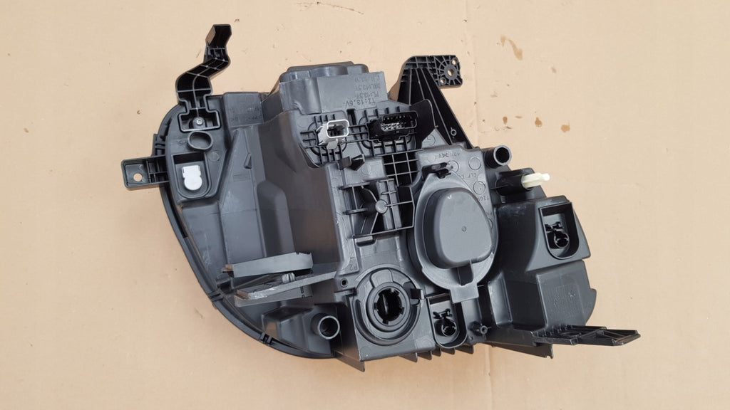 Frontscheinwerfer Mercedes-Benz A4539066401 260607985R Links Headlight SCH9461281132wt