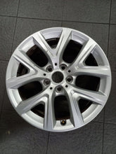 Load image into Gallery viewer, 1x Alufelge 17 Zoll 6.5" 5x112 39ET 6856076 BMW X1 F48 Rim Wheel FEL8516167454qq