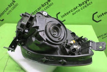 Laden Sie das Bild in den Galerie-Viewer, Frontscheinwerfer Honda Jazz Rechts Scheinwerfer Headlight