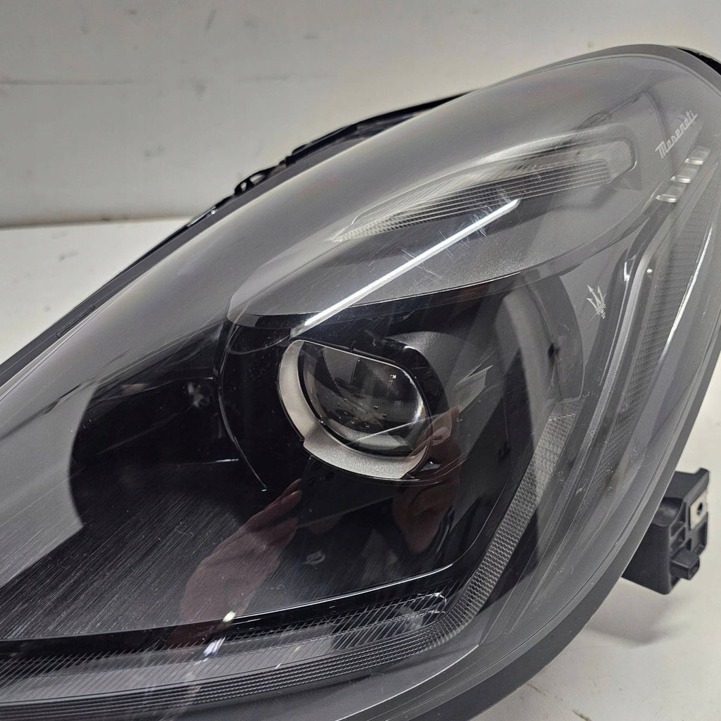 Frontscheinwerfer Maserati I 06702930730 Links Scheinwerfer Headlight SCH4560713795si