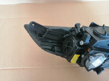 Laden Sie das Bild in den Galerie-Viewer, Frontscheinwerfer Kia Carens IV 92101-A4 Xenon Links Scheinwerfer Headlight SCH7018492157fp
