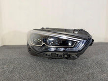 Laden Sie das Bild in den Galerie-Viewer, Frontscheinwerfer Mercedes-Benz Cla A1189062601 Rechts Scheinwerfer Headlight SCH4544989691hr