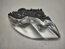 Laden Sie das Bild in den Galerie-Viewer, Frontscheinwerfer VW Touareg 7L6941031C 7L6941032C 7L6941329B Xenon Ein Satz SCH3091742773dn