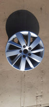 Load image into Gallery viewer, 1x Alufelge 16 Zoll 6.5" 5x112 46ET Glanz Silber 5F0601025 Seat Leon Rim Wheel FEL7426054130fk