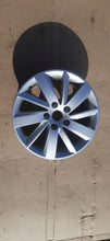 Laden Sie das Bild in den Galerie-Viewer, 1x Alufelge 16 Zoll 6.5" 5x112 46ET Glanz Silber 5F0601025 Seat Leon Rim Wheel FEL7426054130fk