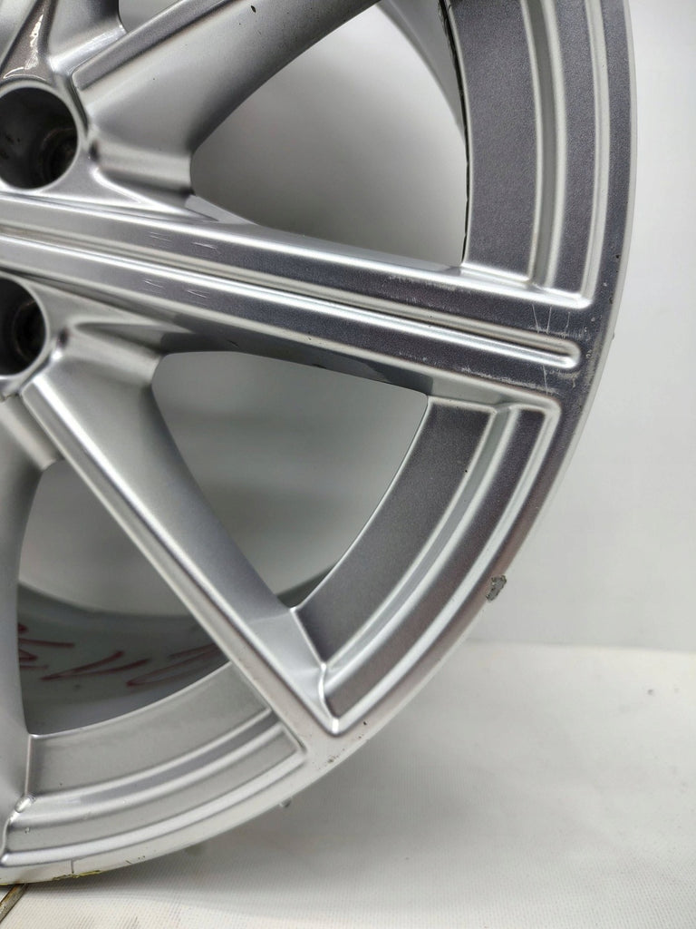 1x Alufelge 18 Zoll 8.0" 5x112 46ET Glanz Silber 8Y0601025M Audi A3 Rim Wheel FEL7780631585al
