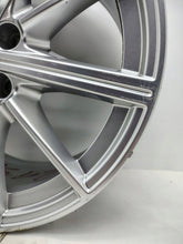 Laden Sie das Bild in den Galerie-Viewer, 1x Alufelge 18 Zoll 8.0" 5x112 46ET Glanz Silber 8Y0601025M Audi A3 Rim Wheel FEL7780631585al