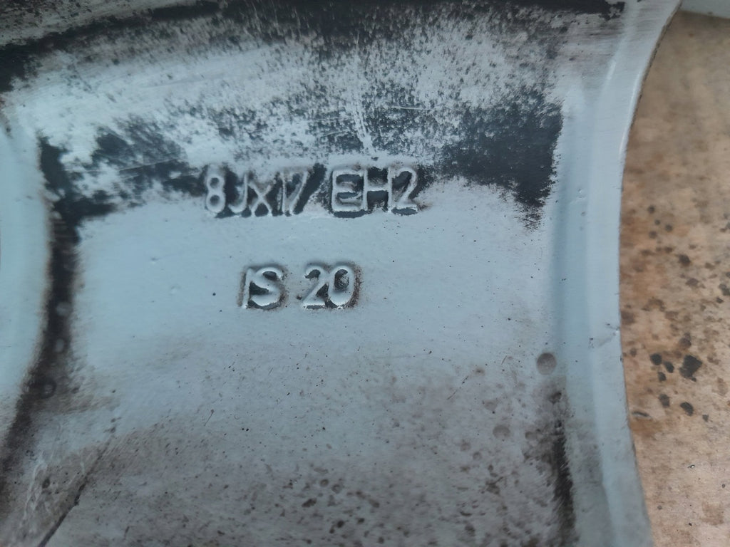 1x Alufelge 17 Zoll 8.0" 5x120 20ET Glanz Schwarz 6760615 BMW 5 E60 E61 FEL7539278201uz