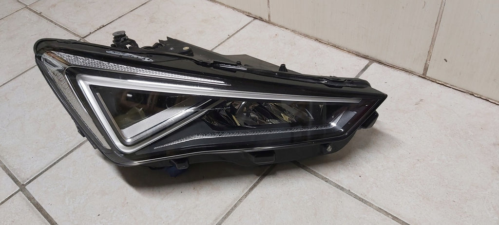 Frontscheinwerfer Seat Tarraco 5FJ941008C Rechts Scheinwerfer Headlight SCH6984009756cm