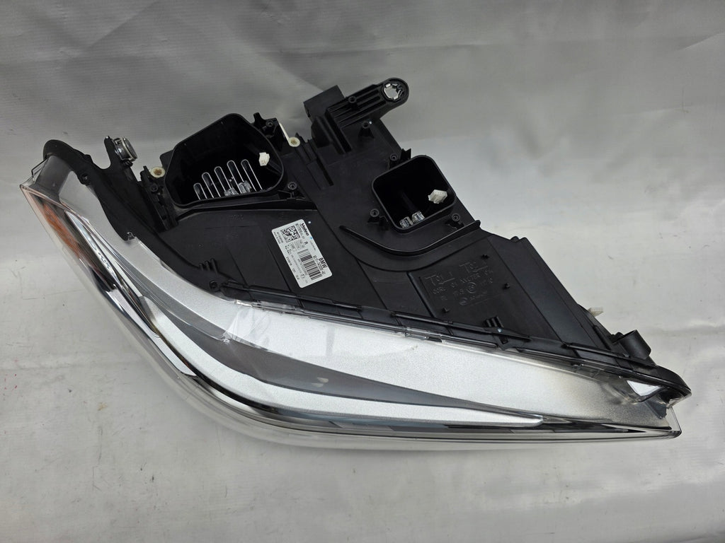 Frontscheinwerfer BMW X1 F48 7472220 LED Rechts Scheinwerfer Headlight SCH3022436780qu