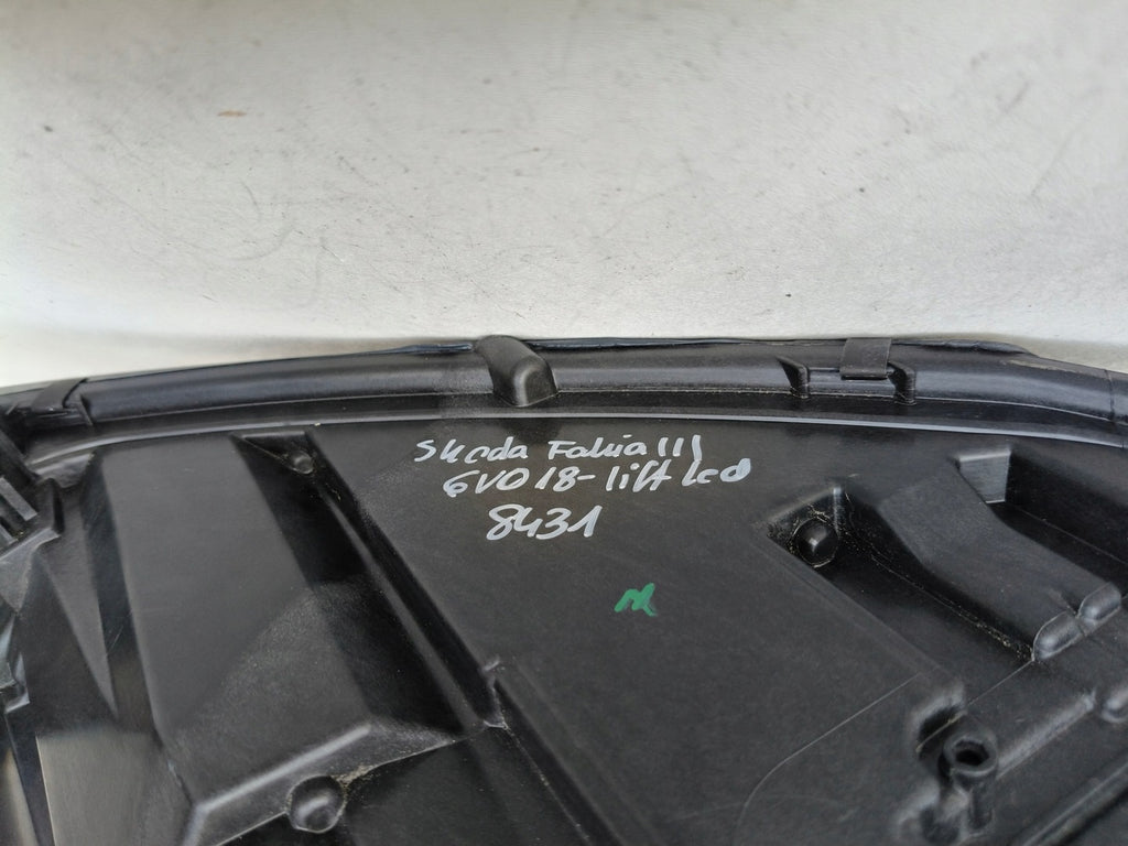 Frontscheinwerfer Skoda Fabia III 6V1941015D LED Links Scheinwerfer Headlight