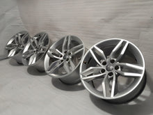 Laden Sie das Bild in den Galerie-Viewer, 4x Alufelge 18 Zoll 8.5" 5x112 29ET Silber 8W0601025BH Audi A4 B9 Rim Wheel FEL7813945644ow