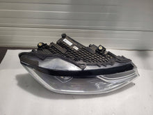 Laden Sie das Bild in den Galerie-Viewer, Frontscheinwerfer VW Caddy 2K8941036M Rechts Scheinwerfer Headlight SCH3679630046xr