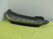 Laden Sie das Bild in den Galerie-Viewer, Frontscheinwerfer Hyundai Kona 92208-J9000 Rechts Scheinwerfer Headlight SCH6001010889cg