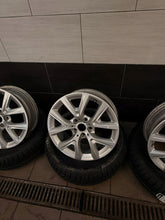 Load image into Gallery viewer, 4x Alufelge 17 Zoll 6.5" 5x112 39ET Glanz Silber 6856076 BMW Rim Wheel FEL2581753320cz
