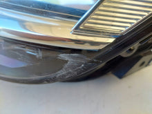 Laden Sie das Bild in den Galerie-Viewer, Frontscheinwerfer VW Tiguan 5NB941035 Links Scheinwerfer Headlight