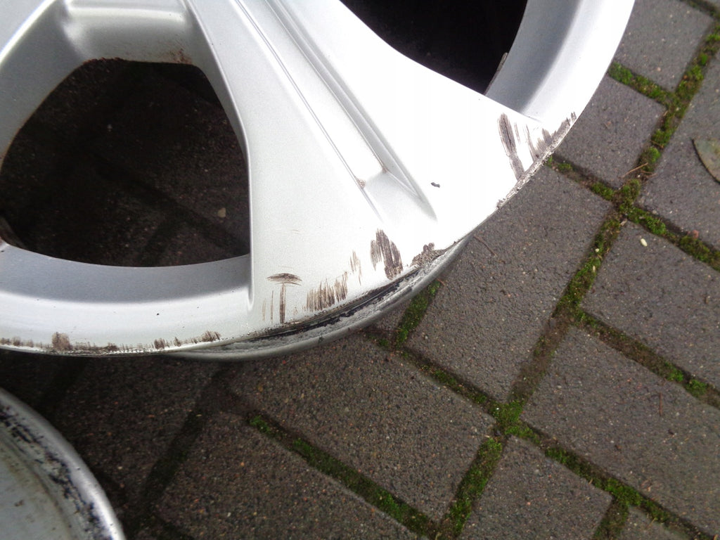 4x Alufelge 17 Zoll 7.0" 5x114.3 49ET 403000067 Renault Megane Iii Rim Wheel