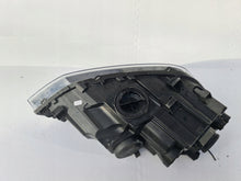 Laden Sie das Bild in den Galerie-Viewer, Frontscheinwerfer VW Polo 2G1941005 Links Scheinwerfer Headlight