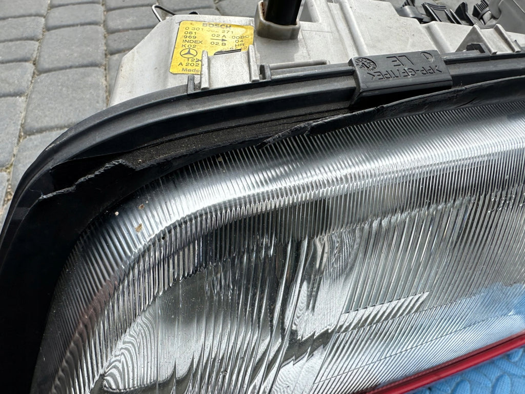 Frontscheinwerfer Mercedes-Benz W202 A2028203361 Xenon Ein Satz Headlight SCH8589392981eb